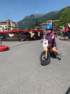 kids-ebc21-24